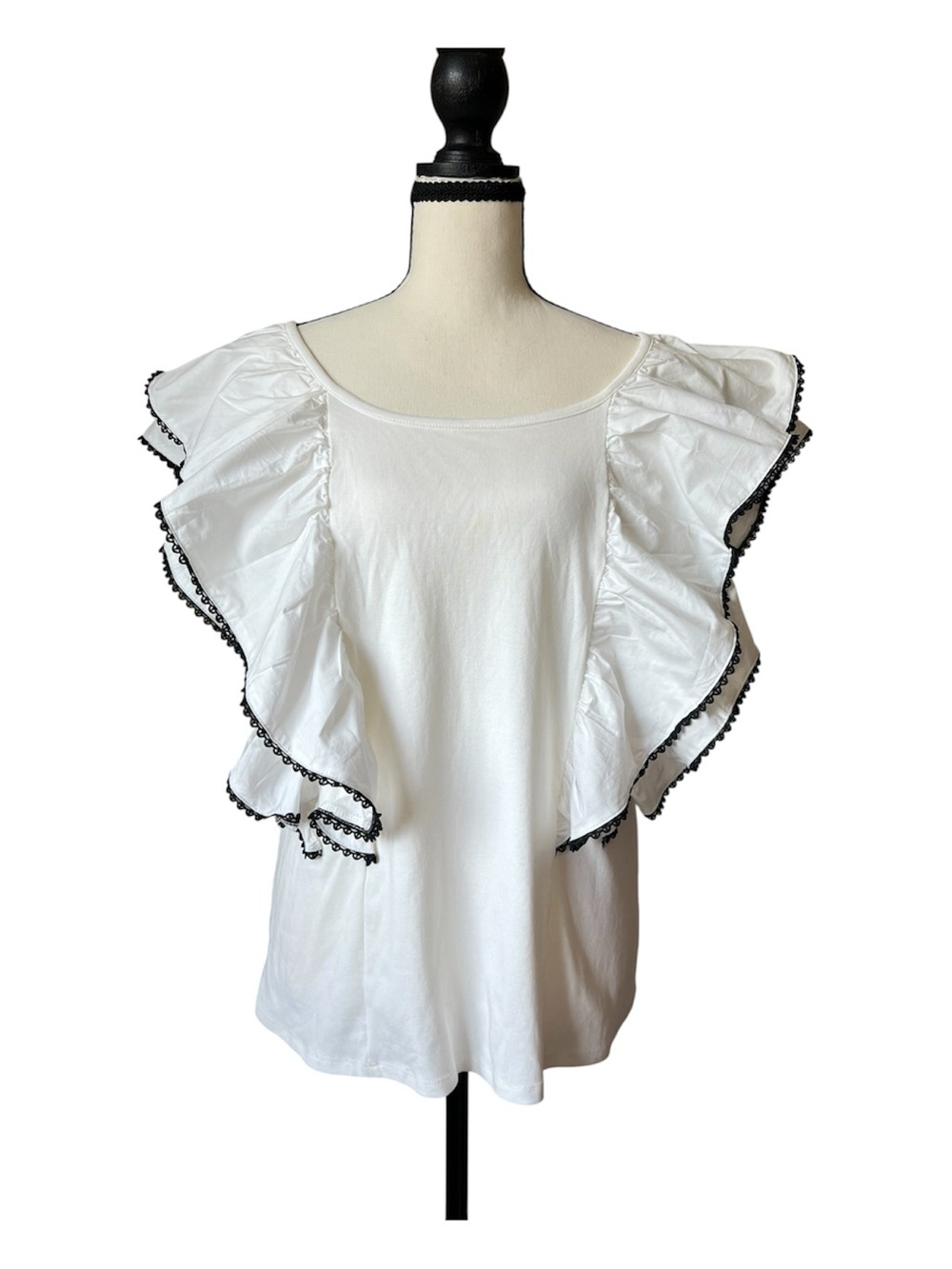 Women’s Marc New York White Ruffle Sleeve Blouse Black Eyelet Trim Size Large